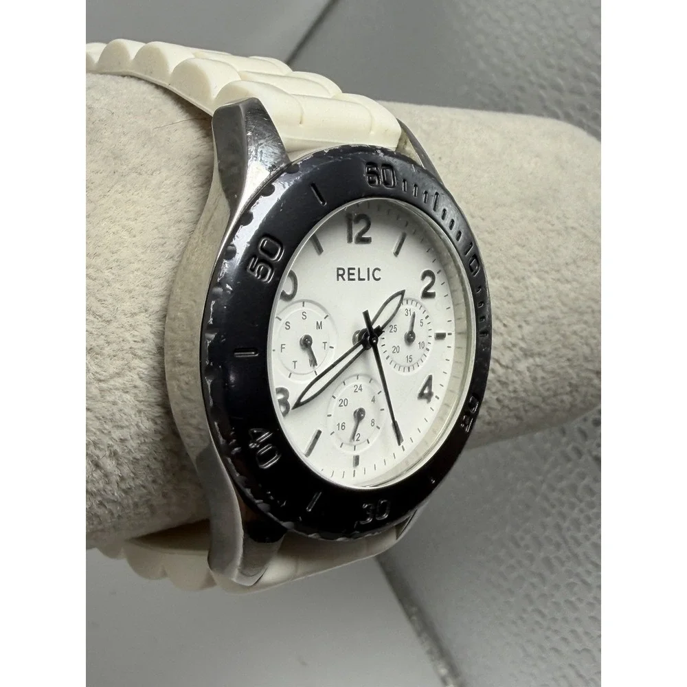 Relic ZR15637 New Battery Ladies Watch 37MM 8